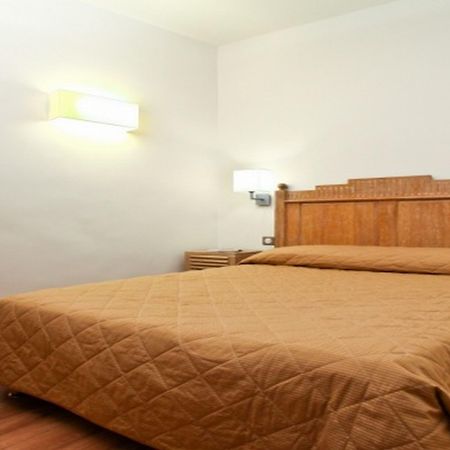 Hotel Du Printemps Paris Ngoại thất bức ảnh